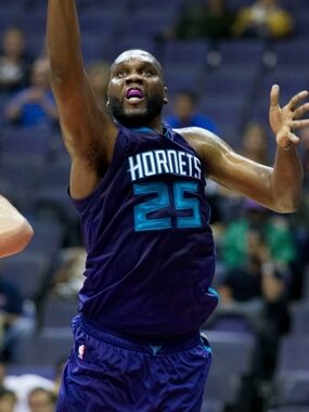 Adidas Youths NBA Al JEFFERSON #25 Charlotte Hornets G 14/16 Y L 14/16 PURPLE